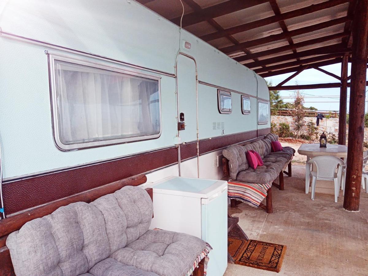 Caravan Fishing Spot Porto Roxa Agios Leon 外观 照片