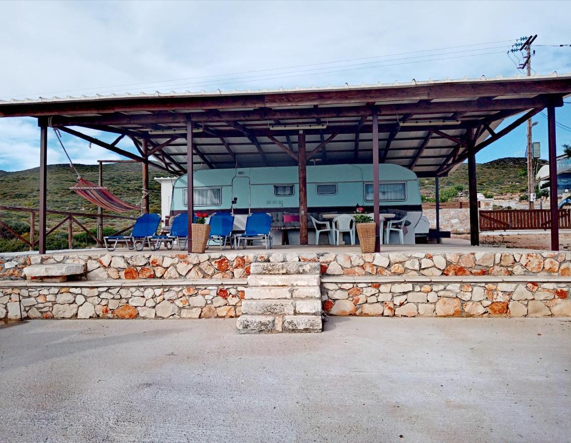 Caravan Fishing Spot Porto Roxa Agios Leon 外观 照片